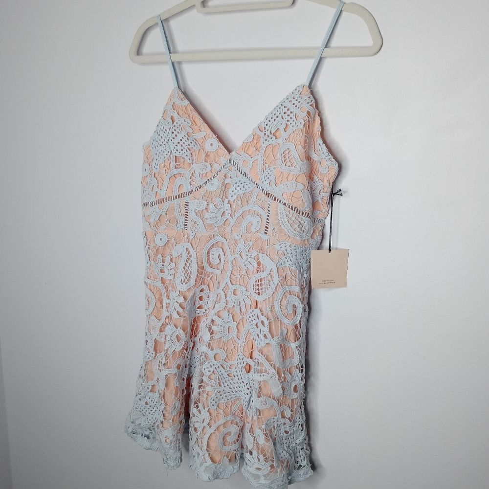 Superdown blue lace dress - Picture 2 of 6
